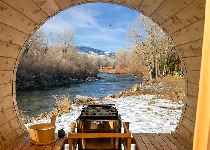 Gorgeous Wagon For A Unique Getaway In Dubois, Wyoming Holiday home *